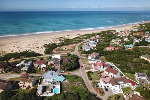 0 Bedroom Property for Sale in Paradise Beach Eastern Cape